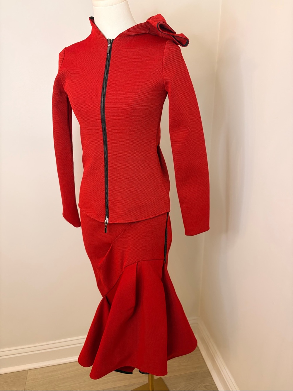 Maticevski Red Pre Fall ‘19 Blossom Top & Quill Flirt Skirt Size US 2